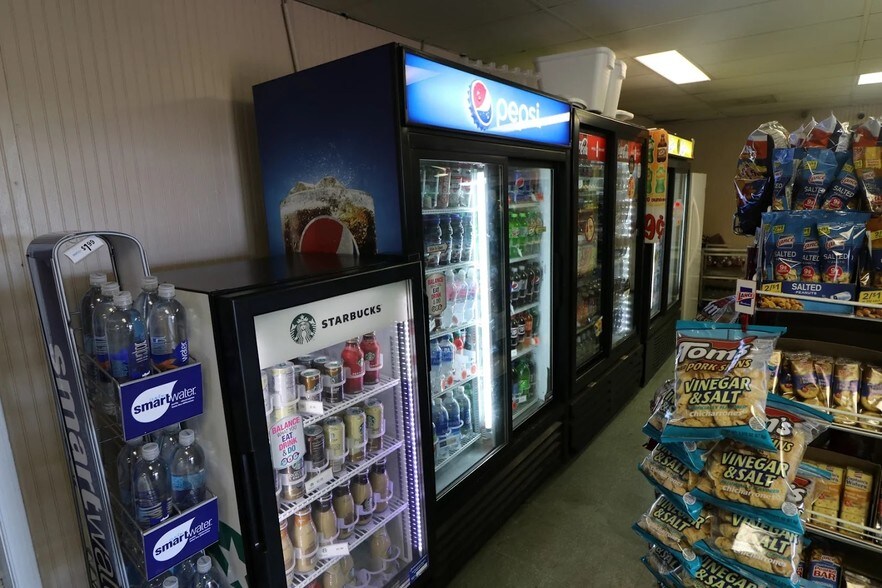 More Photos Of 2550 Parks Mill Rd, Buckhead Service Station For Sale