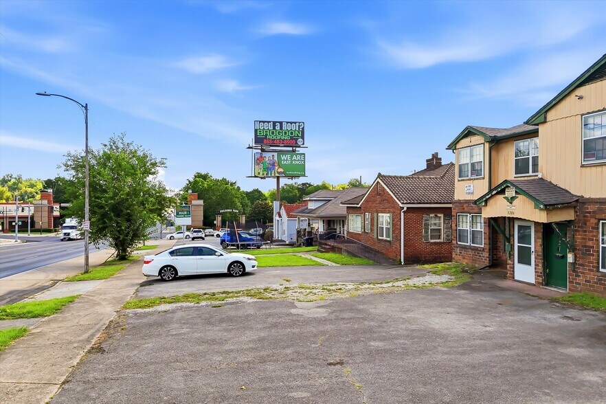More Photos Of 3206 E Magnolia Ave, Knoxville Apartments For Sale