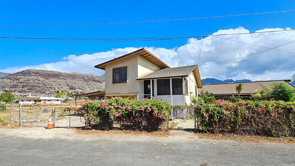 More Photos Of 85-762 Old Government Rd, Waianae Religious Facility For Sale