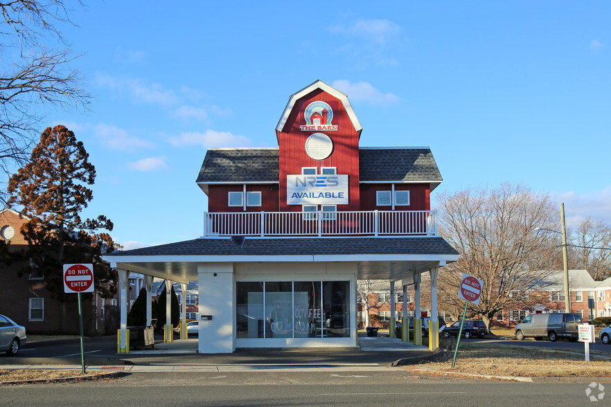 Primary Photo Of 1110 E Main St, Stamford Storefront Retail Office For Sale