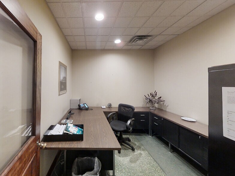 More Photos Of 818 State St, Erie Storefront Retail Office For Sale