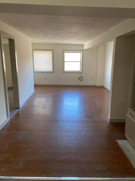 More Photos Of 48 Summer St, Rutland Apartments For Sale