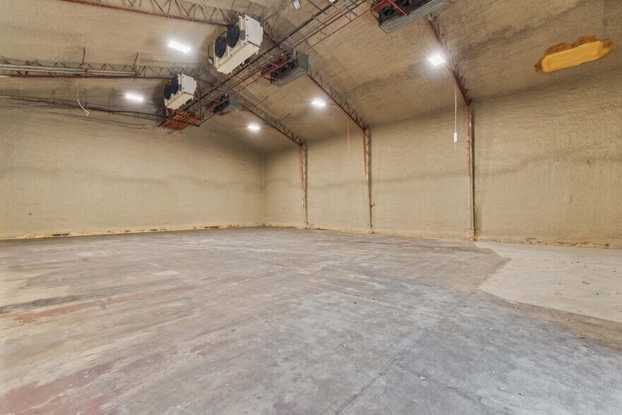 More Photos Of 1260 Lower Sunnyslope Rd, Wenatchee Manufacturing For Lease