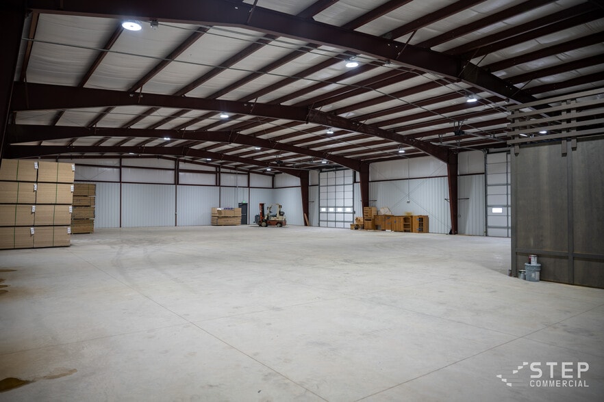 More Photos Of 1422 Cimarron Ct, Greeley Warehouse For Lease