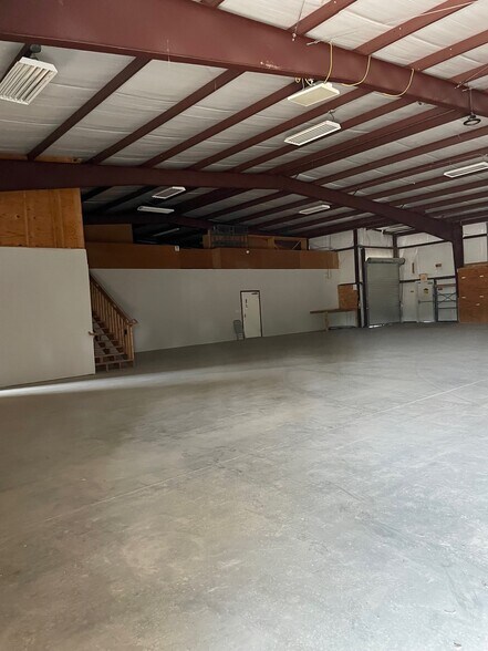 More Photos Of 110 Horne St, West Monroe Industrial For Lease