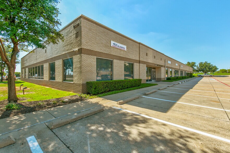 More Photos Of 3601 NE Loop 820, Fort Worth Office For Lease