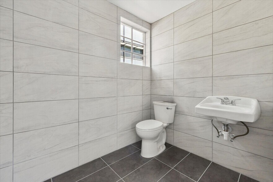 More Photos Of 1240 Speer Blvd, Denver Freestanding For Sale