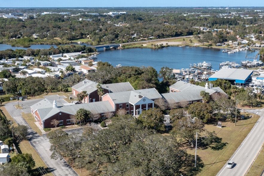 More Photos Of 4400 Dixie Hwy NE, Palm Bay Schools For Sale