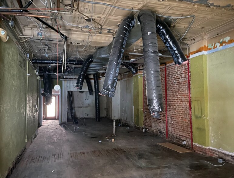 More Photos Of 133-137 E Hargett St, Raleigh General Retail For Lease