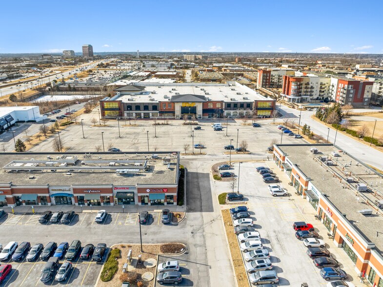 More Photos Of 2860 S Highland Ave, Lombard Freestanding For Sale