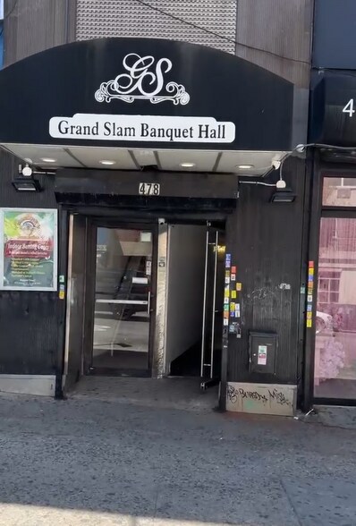 More Photos Of 478 E Tremont Ave, Bronx Storefront Retail Office For Lease