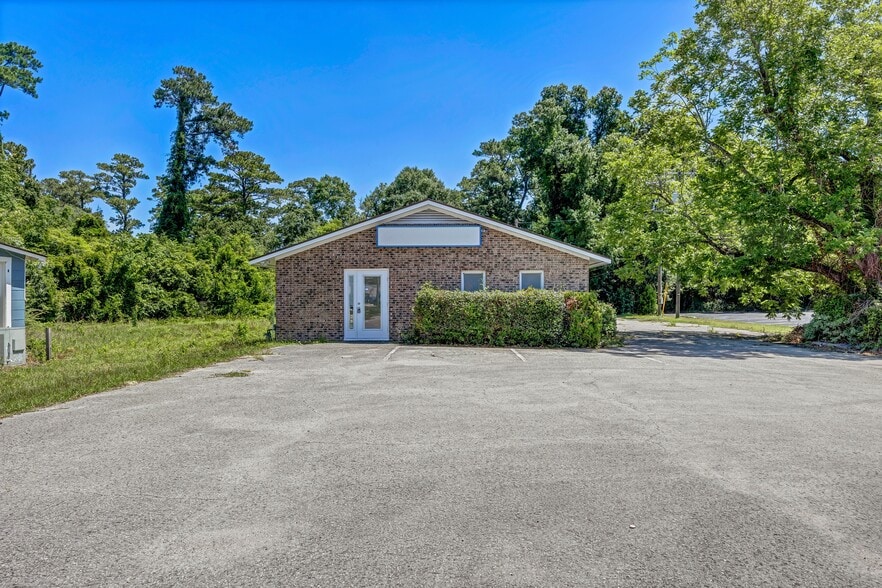 More Photos Of 3421 Wrightsville Ave, Wilmington Storefront Retail Office For Sale