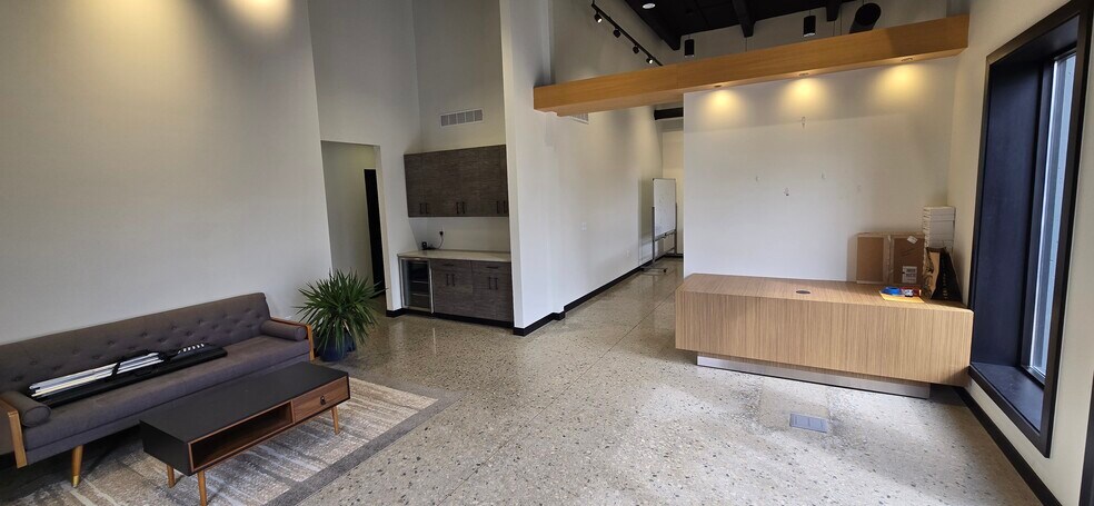 More Photos Of 14445 Barber Ave, Warren Manufacturing For Sale