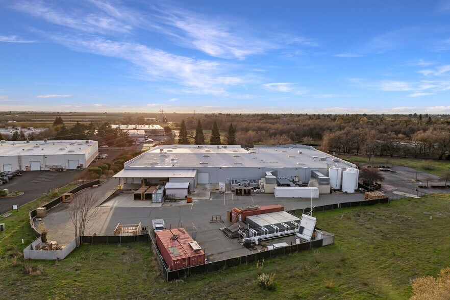 More Photos Of 435 Otterson Dr, Chico Manufacturing For Sale