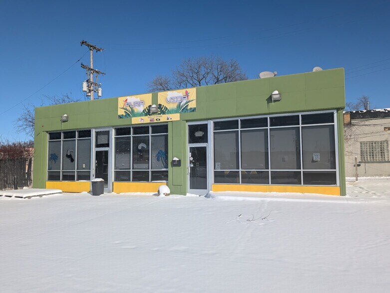 Primary Photo Of 45788 Woodward Ave, Pontiac Restaurant For Lease