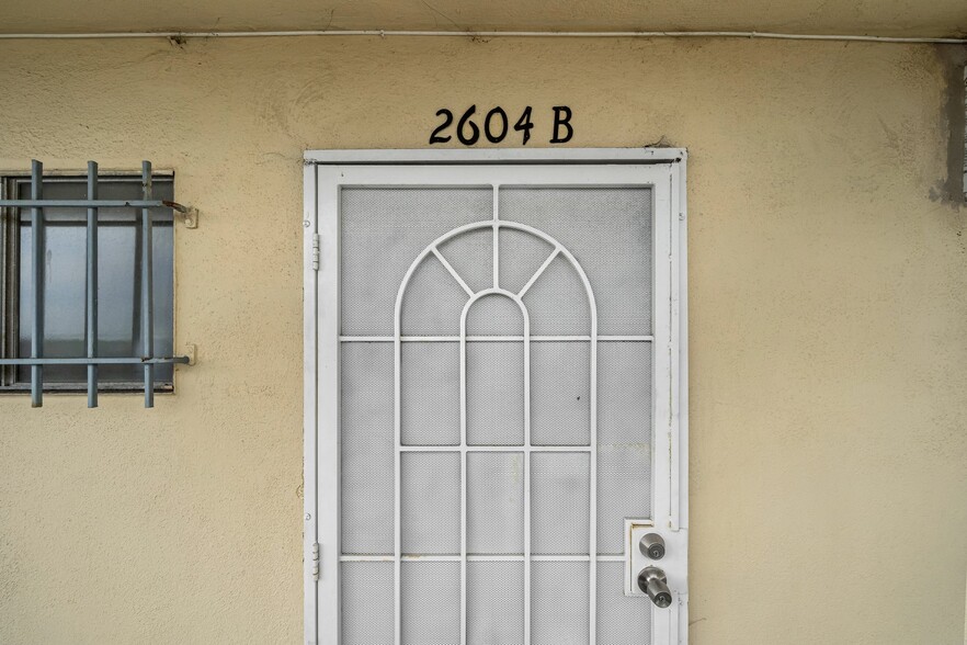 More Photos Of 2402-2610 W Imperial Hwy, Hawthorne Storefront Retail Office For Lease