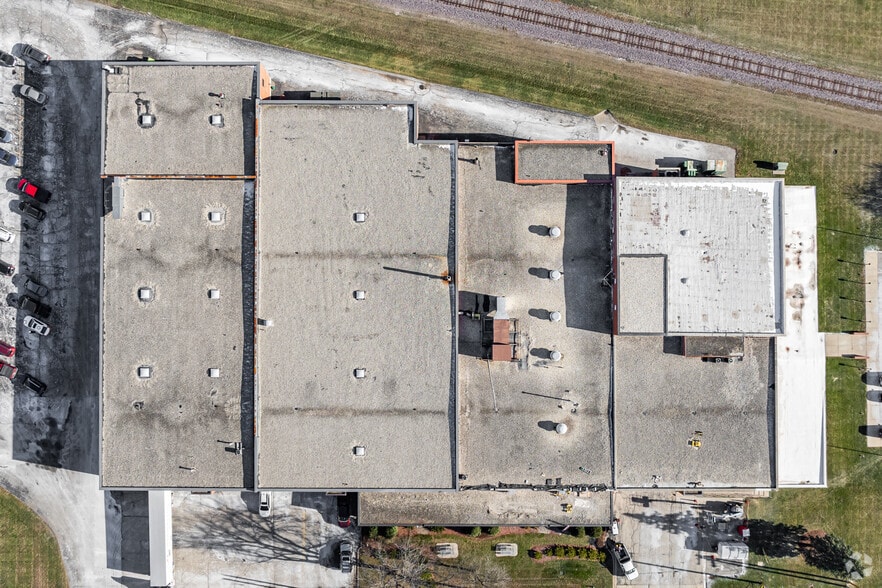 More Photos Of 110 Lincoln St, Johnson Creek Manufacturing For Sale