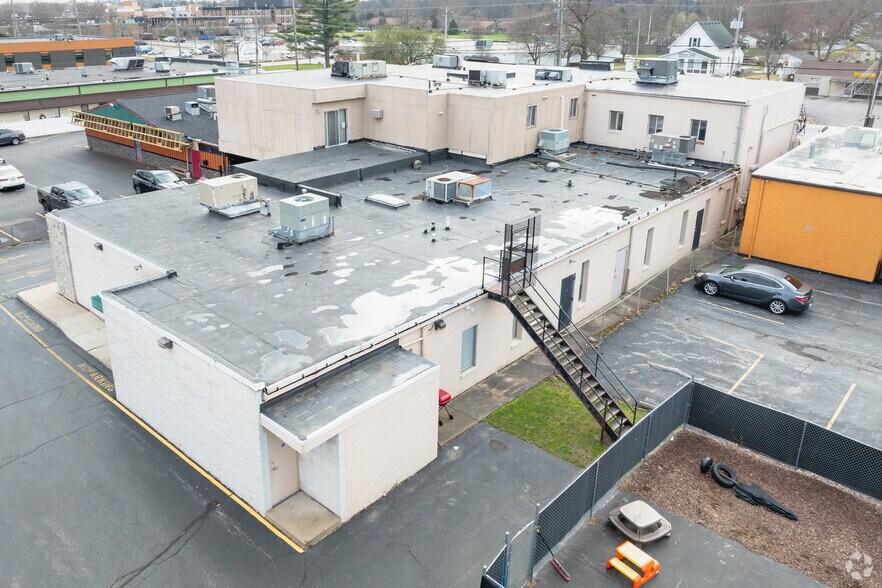 More Photos Of 4428 Secor Rd, Toledo Medical For Sale