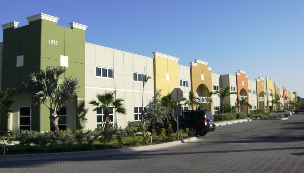 More Photos Of 2051 NW 112th Ave, Doral Showroom For Sale