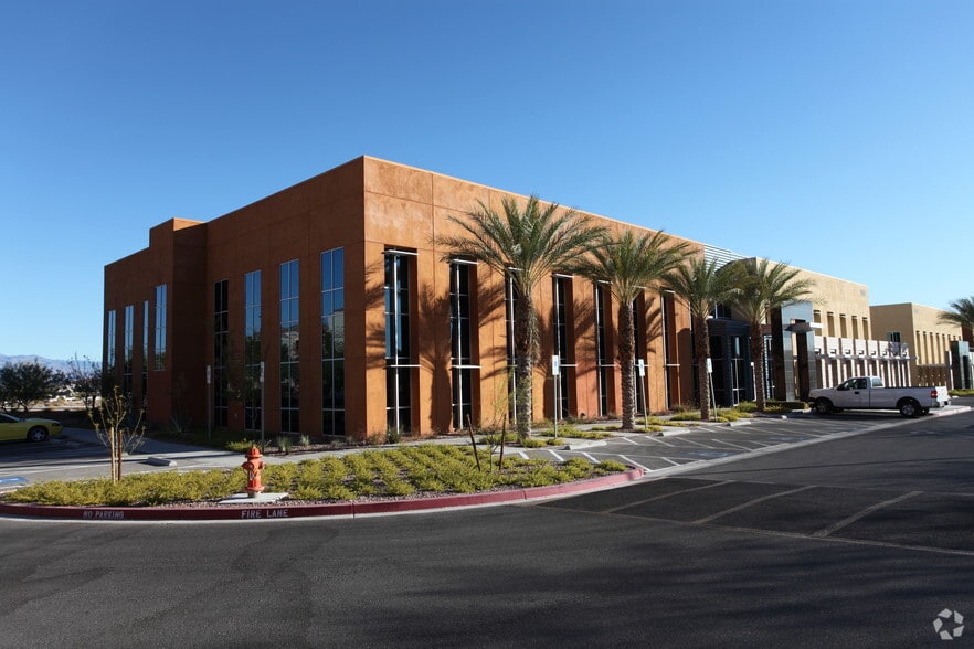 More Photos Of 9960 W Cheyenne Ave, Las Vegas Office For Sale