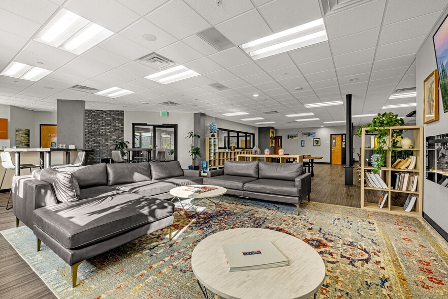 More Photos Of 19 N Tejon St, Colorado Springs Office For Lease