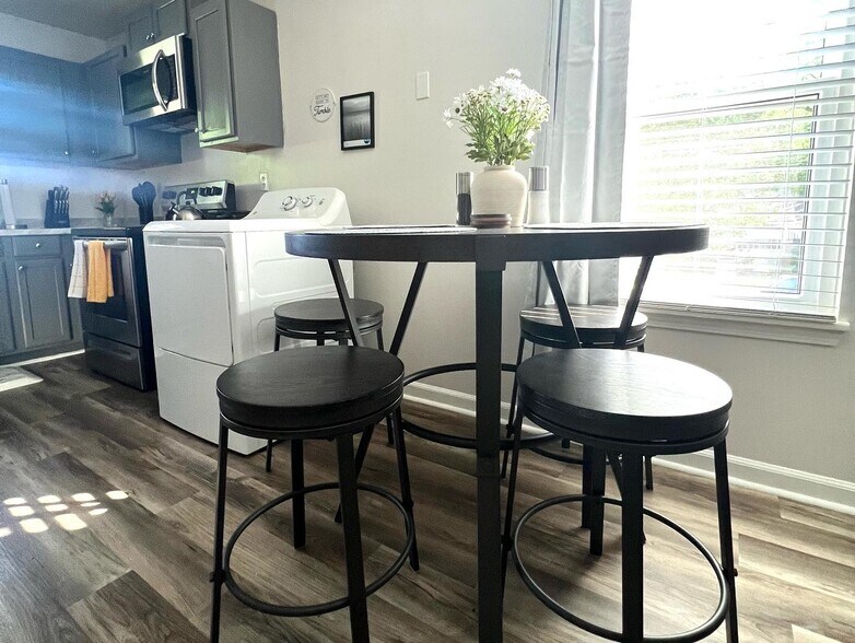 More Photos Of 118 71st St, Birmingham Apartments For Sale