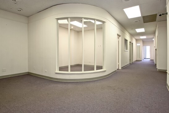 More Photos Of 800 E Northwest Hwy, Mount Prospect Office Residential For Lease