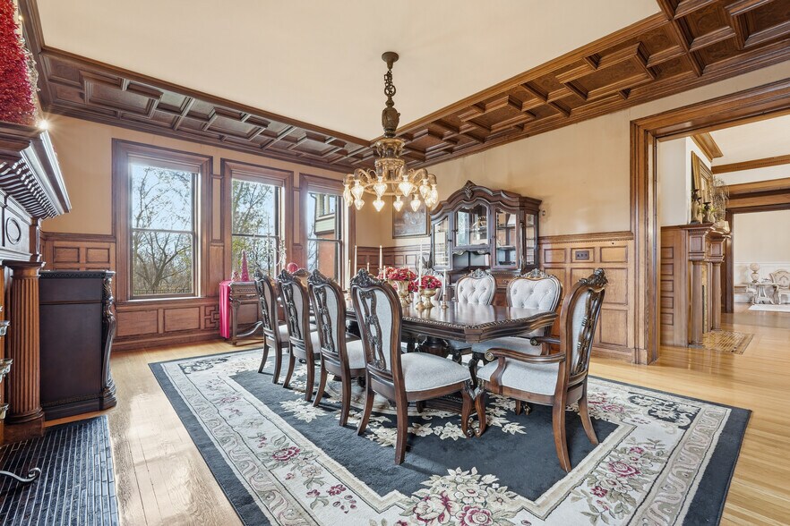 More Photos Of 270 Maple St, Springfield Hospitality For Sale