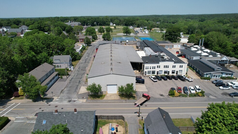 More Photos Of 25 Wareham St, Middleboro Warehouse For Lease