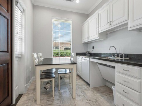 More Photos Of 425 Old Newman Rd, Frisco Medical For Lease