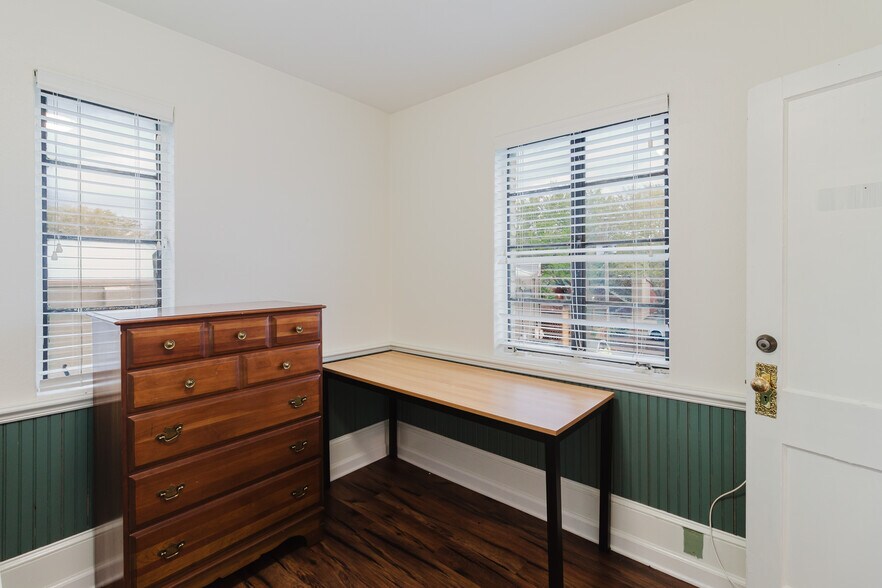 More Photos Of 37951 Meridian Ave, Dade City Office For Sale