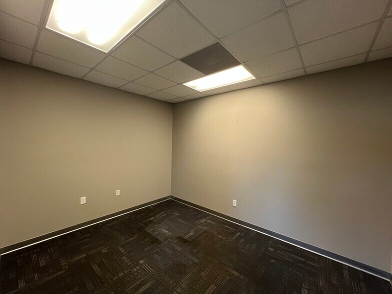 More Photos Of 810 E Craig St, Atmore Medical For Sale