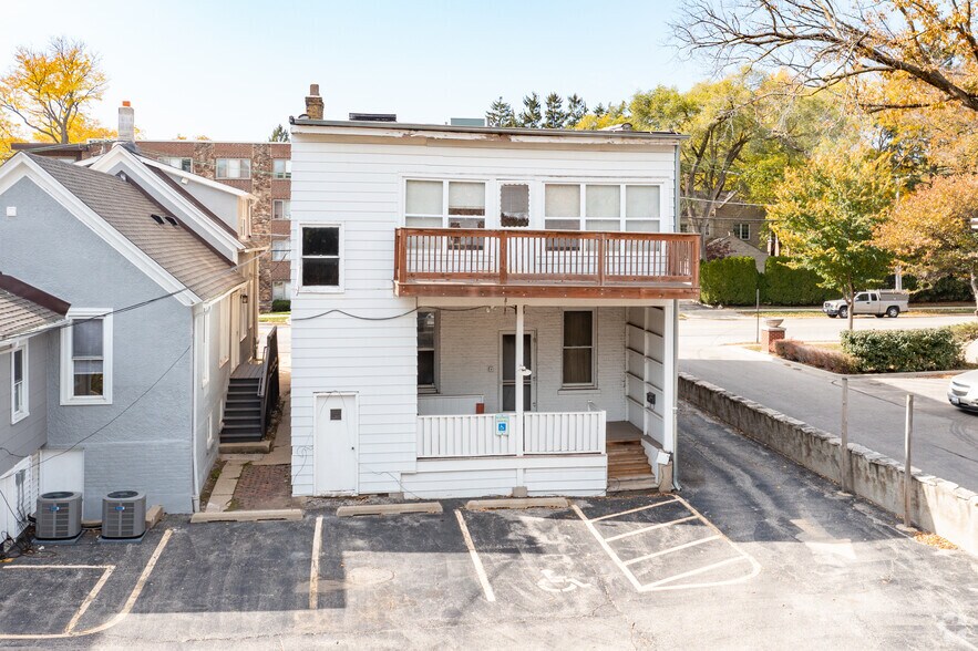 More Photos Of 418 Ridge Rd, Wilmette General Retail For Lease