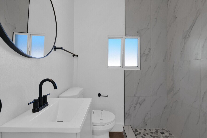 More Photos Of 315 E Carol Ave, Phoenix Apartments For Sale