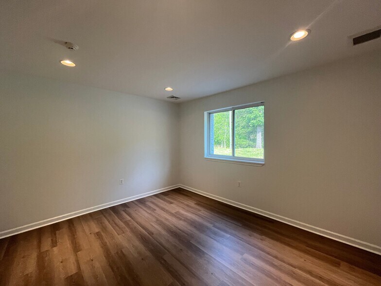 More Photos Of 1010 Old Egg Harbor Rd, Voorhees Warehouse For Lease