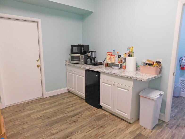 More Photos Of 280-294 Clearlake Rd, Cocoa Storefront Retail Office For Sale