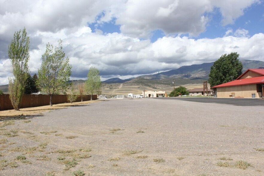 More Photos Of 339 S Highway 89, Circleville Hotel For Sale