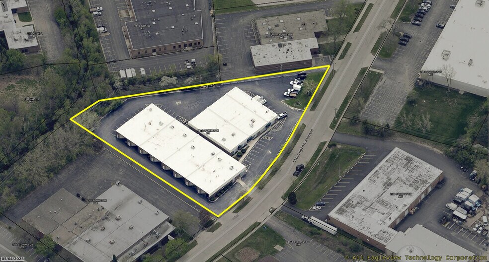 More Photos Of 2095-2119 Stonington Ave, Hoffman Estates Warehouse For Lease