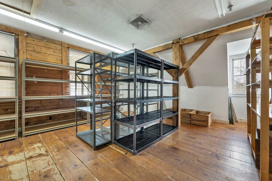 More Photos Of 312 Daniel Webster Hwy, Meredith Hotel For Lease