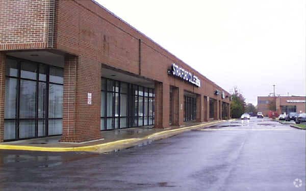 More Photos Of 13550 Minnieville rd, Woodbridge Unknown For Lease