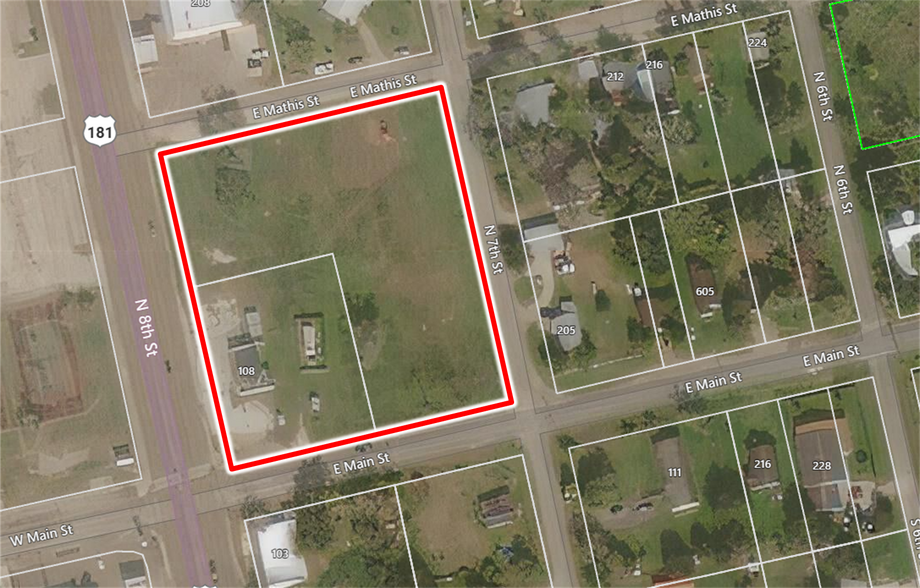 More Photos Of 108 S 8th St, Skidmore Service Station For Sale