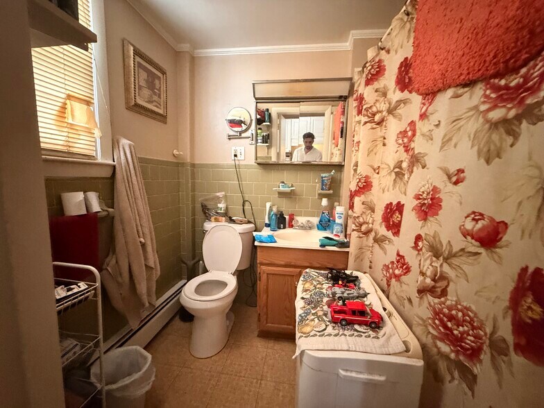 More Photos Of 26 Child St, Warren Apartments For Sale