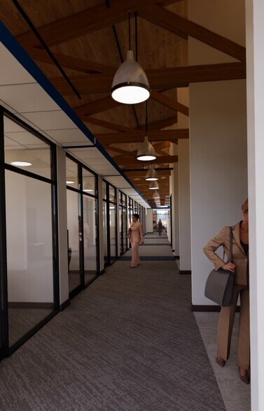 More Photos Of 2400 8th Ave, Altoona Office For Lease