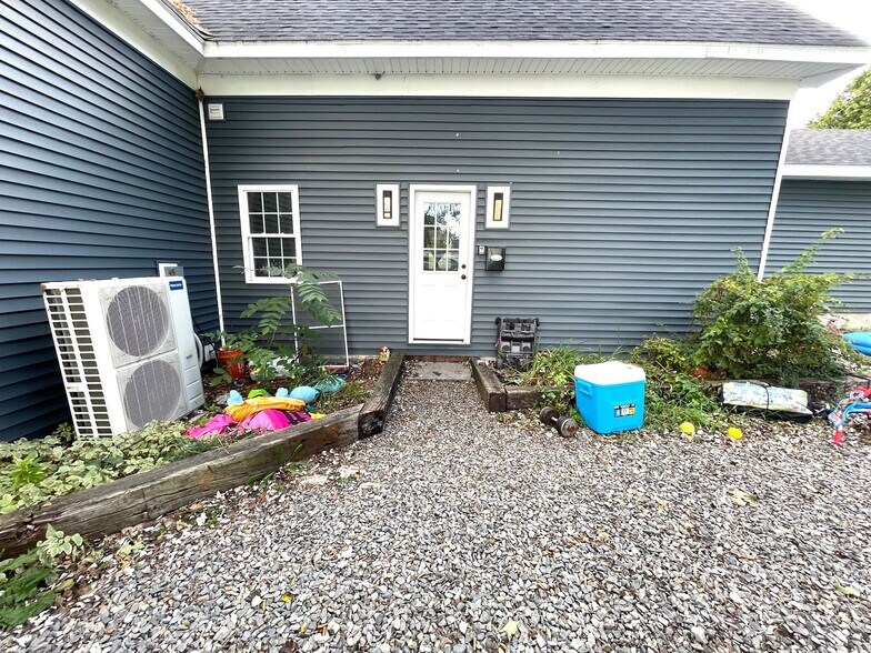More Photos Of 19 Mason Corner Rd, Saint Albans Multifamily For Sale