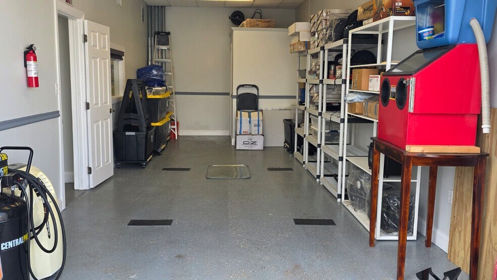 More Photos Of 14055 SW 142nd Ave, Miami Self Storage For Sale