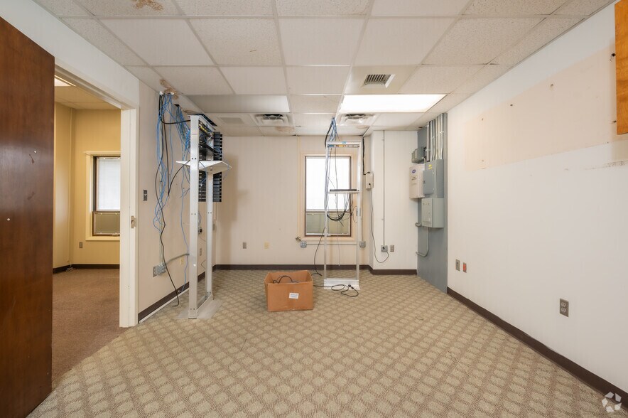 More Photos Of 3200 W Meighan Blvd, Gadsden Medical For Lease