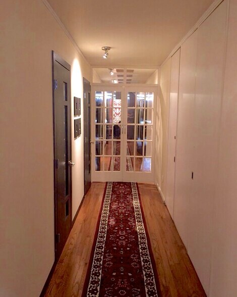 More Photos Of 4 W 28th St, New York Apartments For Lease