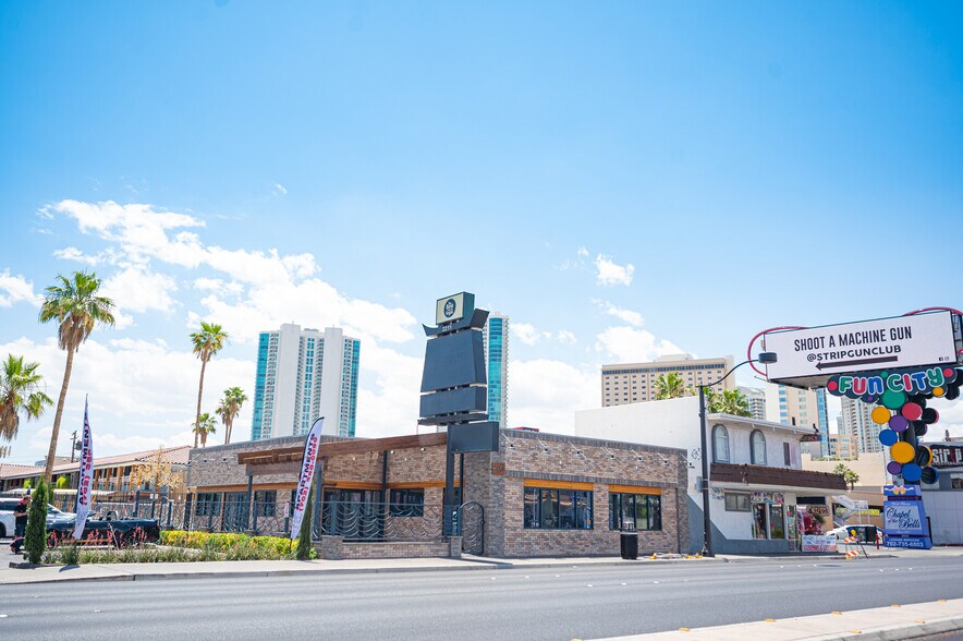 More Photos Of 2205-2211 Las Vegas Blvd, Las Vegas General Retail For Lease