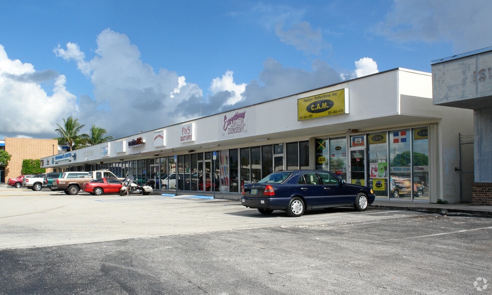 More Photos Of 40-100 E Blue Heron Blvd, Riviera Beach Unknown For Lease