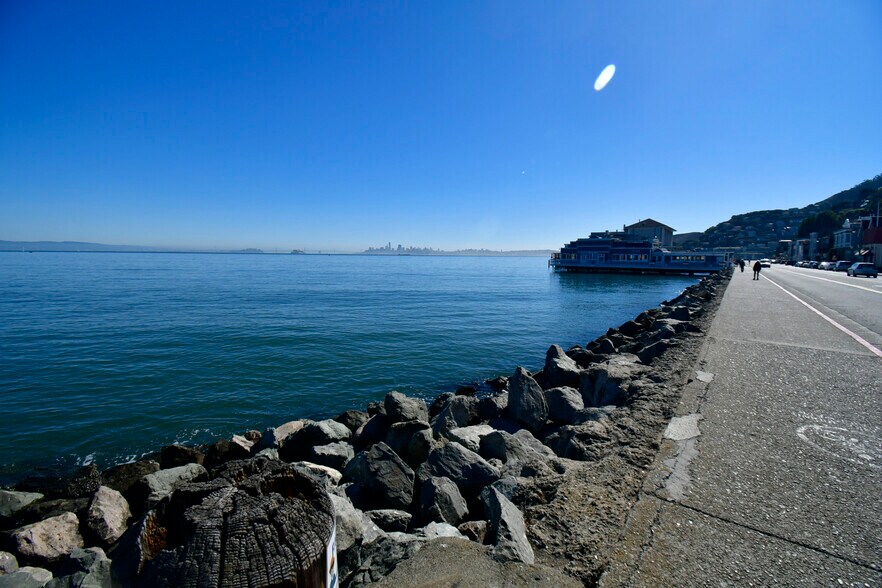 More Photos Of 666 Bridgeway, Sausalito General Retail For Sale